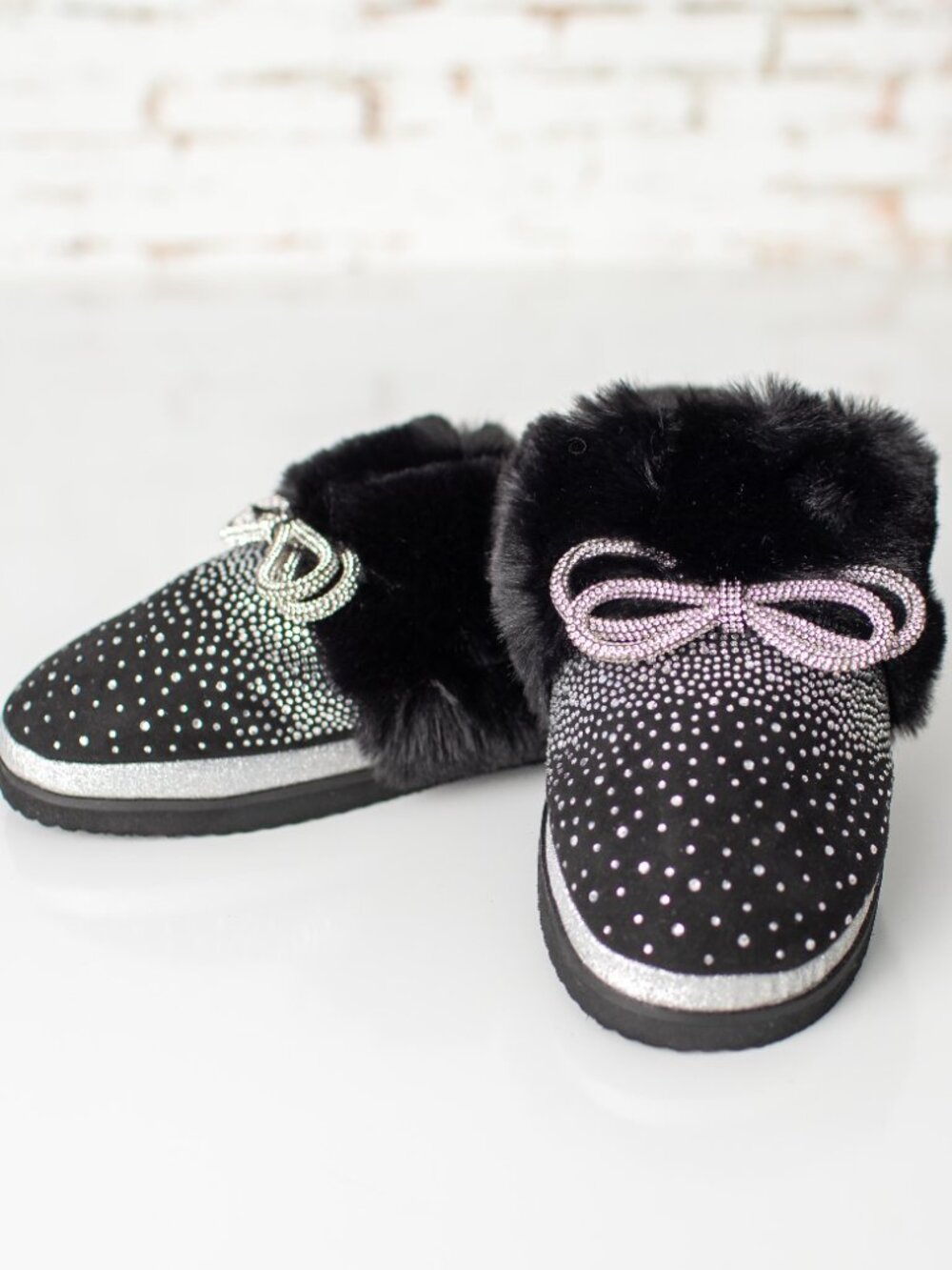 Gianni Bini Women's Slippers Size 11M Black Silver Rhinestone Bow Faux Fur NEW - Picture 4 of 5